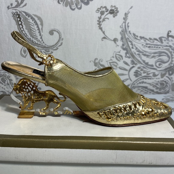 Vintage Fantasy collection woman’s shoes size 8 - Picture 10 of 16